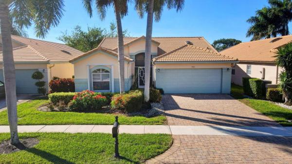 Palm Isles, 9743 Harbour Lake Cir, Boynton Beach, Florida 33437, image 1