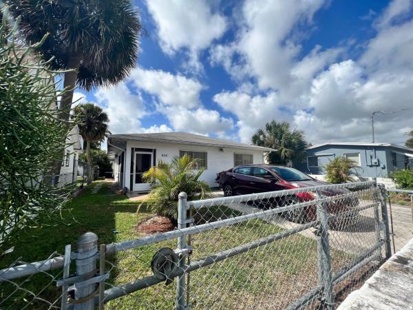 820 4th St, West Palm Beach, Florida 33401, image 1