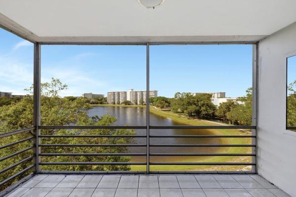 Palm-Aire Country Club 1, 2751 N Palm Aire Dr #502, Pompano Beach, Florida 33069, image 1