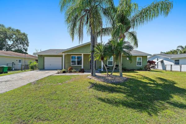 Riverview, 422 SE Lamon Ln, Port St. Lucie, Florida 34983, image 1