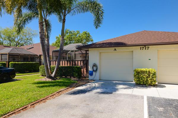 1717 Mariners Cv #5, Fort Pierce, Florida 34950, image 1