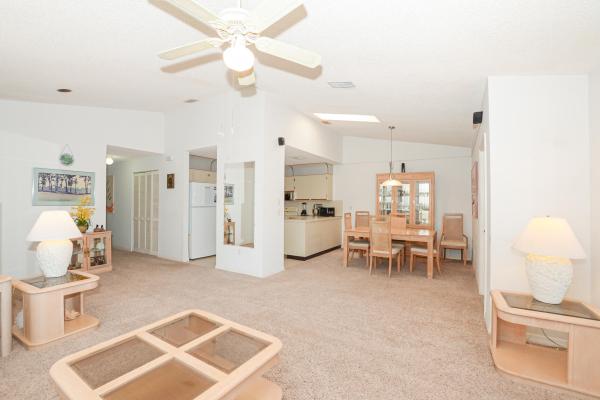 1717 Mariners Cv #5, Fort Pierce, Florida 34950, image 2