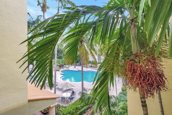 The Courtyards In CityPlace, 720 S Sapodilla Ave #304, West Palm Beach, Florida 33401, image 1