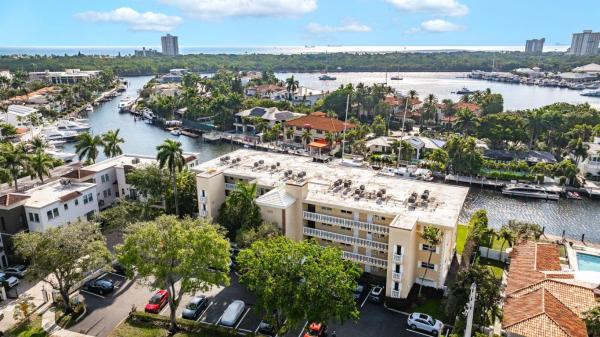Hawthorne Bay, 1332 Bayview Dr #303, Fort Lauderdale, Florida 33304, image 2