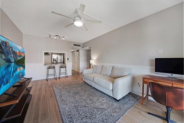 Boca Palms, 290 W Palmetto Park Rd #409, Boca Raton, Florida 33432, image 1