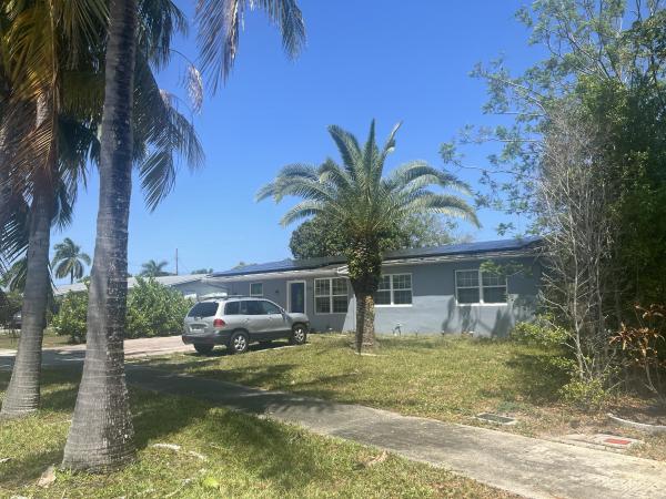 Palm Springs Village, 320 Poe Dr, Palm Springs, Florida 33461, image 1