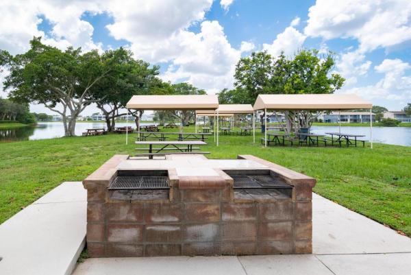 Chatham At Century Village, 412 Chatham T, West Palm Beach, Florida 33417, image 3