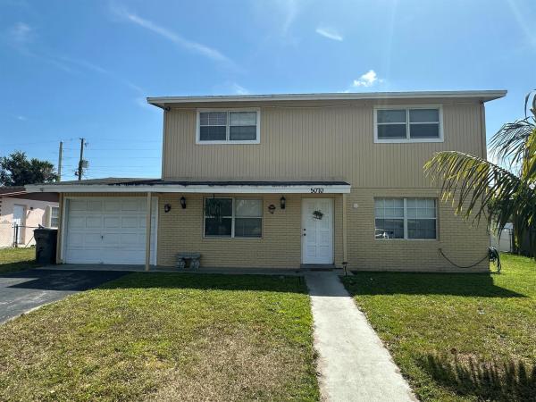 Gramercy Park, 5070 Marion Pl, West Palm Beach, Florida 33407, image 1