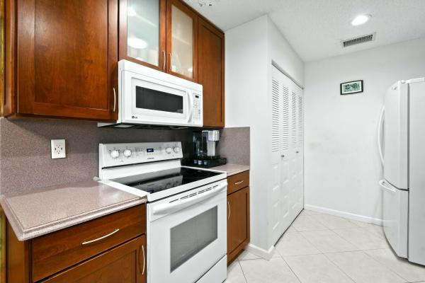 Cypress Lakes, 5286 Mariesa Ave, West Palm Beach, Florida 33417, image 3