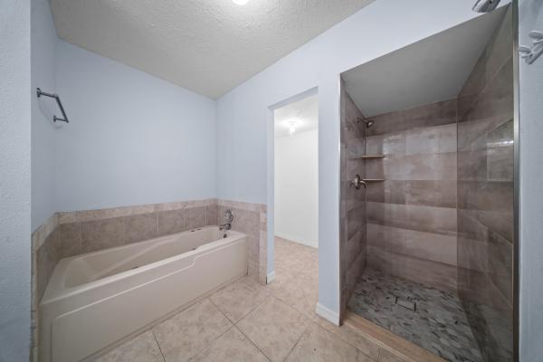 Southbend Lakes Estates, 510 SE Cliff Rd, Port St. Lucie, Florida 34984, image 2