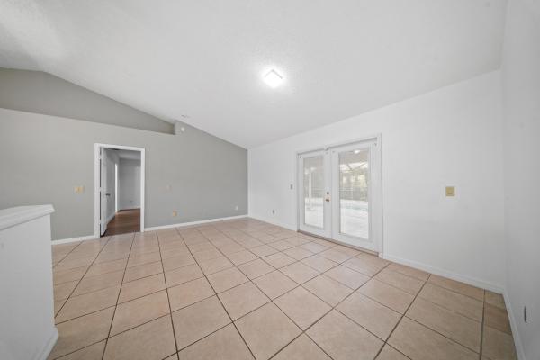 Southbend Lakes Estates, 510 SE Cliff Rd, Port St. Lucie, Florida 34984, image 3