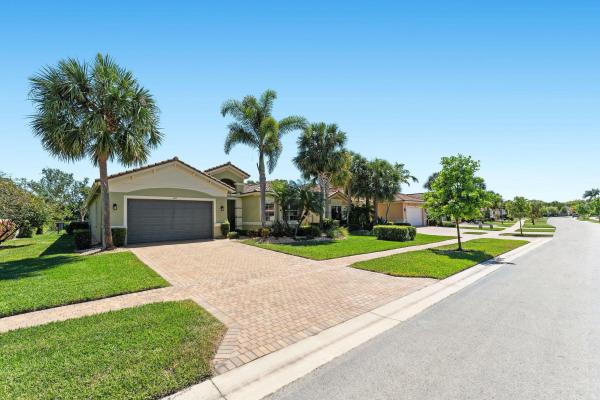 Four Seasons, 9362 Isles Cay Dr, Delray Beach, Florida 33446, image 1