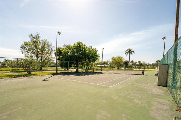 The Grove, 522 Ponderosa Dr #33b, Fort Pierce, Florida 34982, image 2