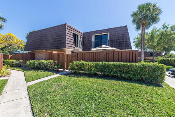 The Lakes At The Bluffs, 1523 15th Ct #77a, Jupiter, Florida 33477, image 1