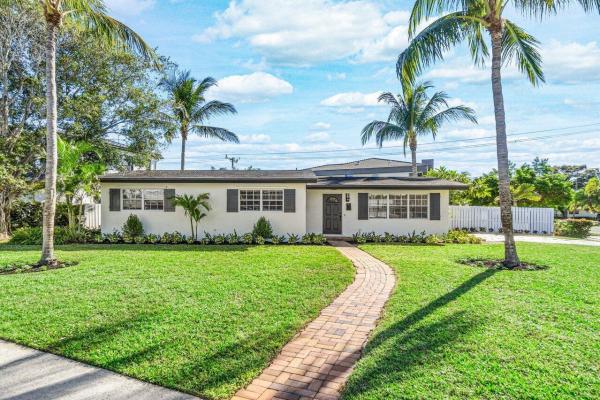 Boca Villas, 300 NE 7th St, Boca Raton, Florida 33432, image 1