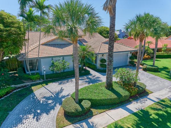 Boca Raton Square, 1380 SW 2nd St, Boca Raton, Florida 33486, image 1