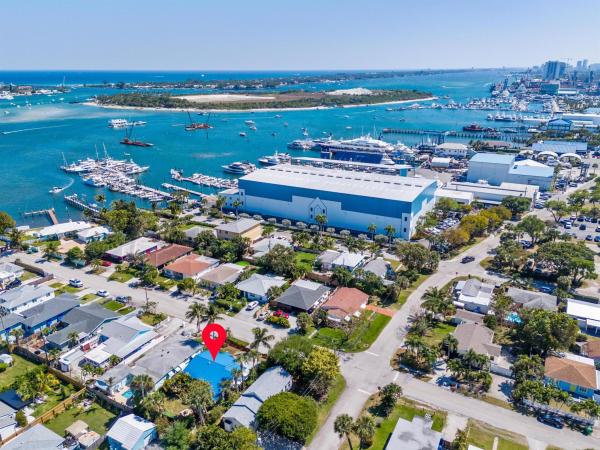 Lakeview Park, 208 E 23rd St, Riviera Beach, Florida 33404, image 1