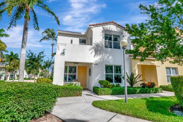 Centra Blue Lake Townhomes, 1450 NW 48th St, Boca Raton, Florida 33431, image 1