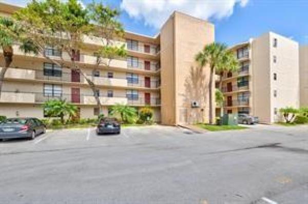 Blue Lake, 3450 Blue Lake Dr #204, Pompano Beach, Florida 33064, image 1