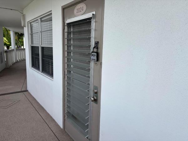 2024 Rexford B, Boca Raton, Florida 33434, image 2