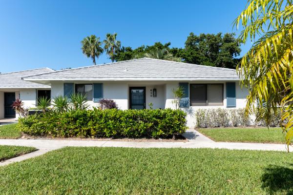 Club Cottages, 830 Club Dr, Palm Beach Gardens, Florida 33418, image 1