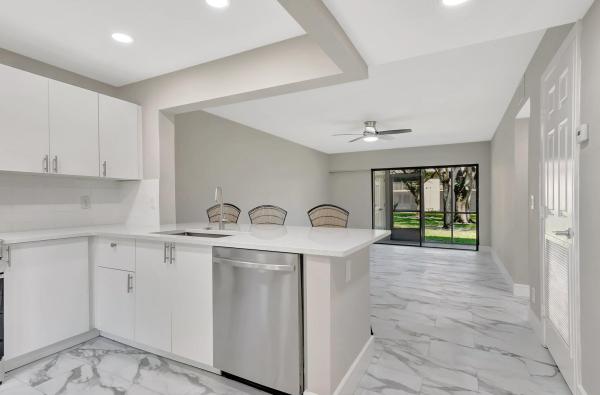Sanctuary Pines In Boca Raton, 3939 NE 5th Ave #B105, Boca Raton, Florida 33431, image 1