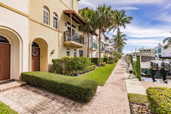 Estancia At Boynton Beach, 820 Virginia Garden Dr, Boynton Beach, Florida 33435, image 1