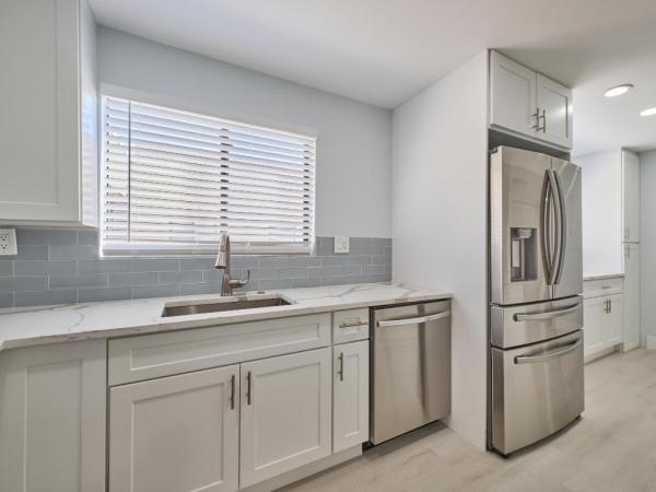 Pembridge At Lakes Of Delray, 15217 Lakes Of Delray Blvd 115, Delray Beach, Florida 33484, image 1