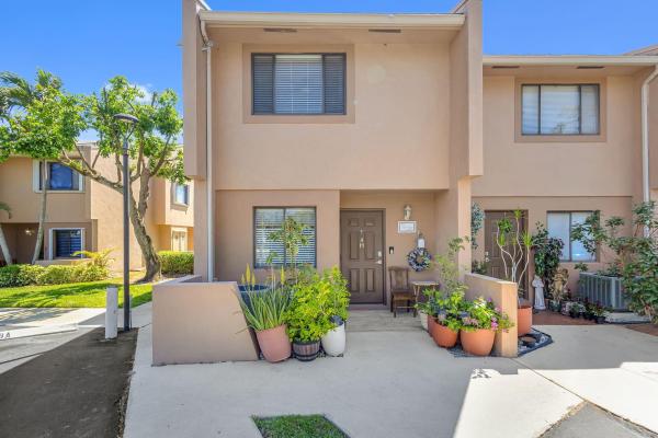 Royal Village Townhouses, 139 Sparrow Dr #4h, Royal Palm Beach, Florida 33411, image 1