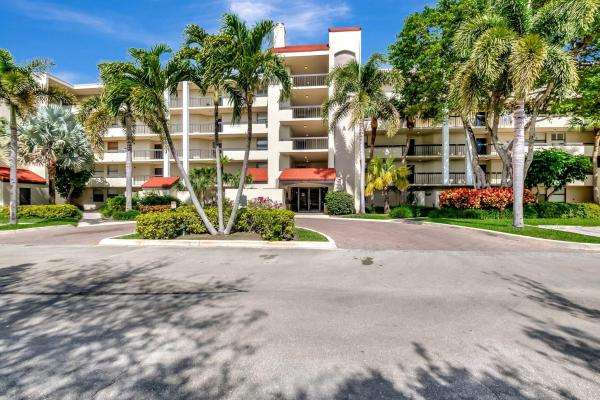 Lavers Resort & Racquet Club, 825 Egret Cir #511, Delray Beach, Florida 33444, image 1