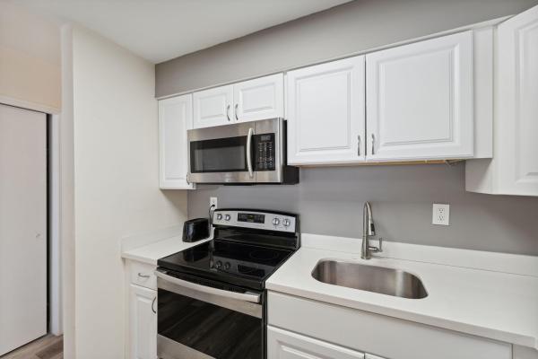 Floridian Arms, 1450 NE 170th St #114, North Miami Beach, Florida 33162, image 1