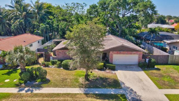 Boca Raton Square, 1492 SW 14th St, Boca Raton, Florida 33486, image 1