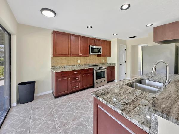5208 Eagle Dr, Fort Pierce, Florida 34951, image 2