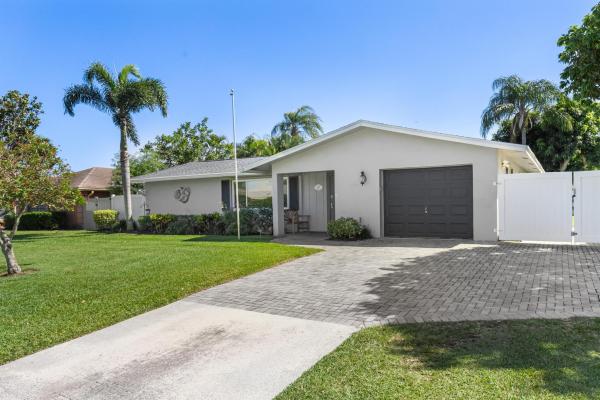 Palm Beach Gardens No HOA, 4256 Gardenia Dr, Palm Beach Gardens, Florida 33410, image 1