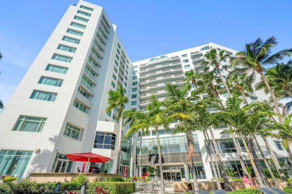 Gallery One, 2670 E Sunrise Blvd #718, Fort Lauderdale, Florida 33304, image 1