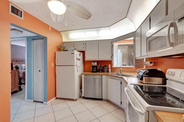 Barrington At Poinciana Place, 3178 Via Poinciana #201, Lake Worth, Florida 33467, image 1