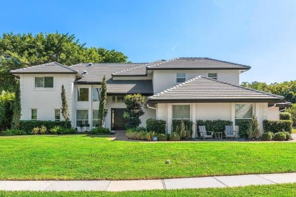 Woodfield Hunt Club, 3200 Canterbury Dr, Boca Raton, Florida 33434, image 1