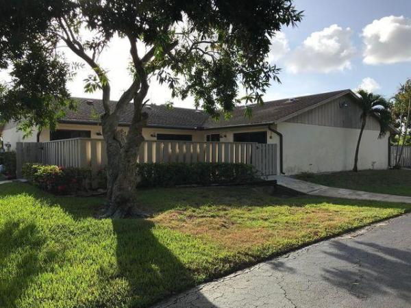Quadrille Villas, 8210 Ambach Way, Hypoluxo, Florida 33462, image 1