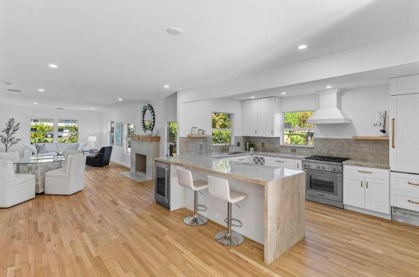 Moss & Heisler, 1404 Florida Ave, West Palm Beach, Florida 33401, image 1