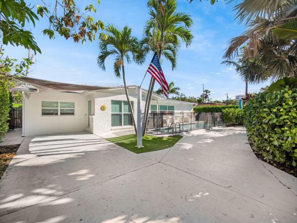 Malbo, 471 Mars Way, Juno Beach, Florida 33408, image 1