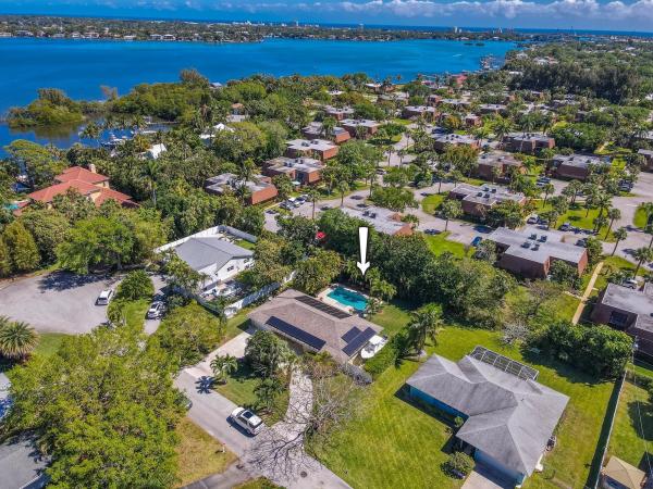 Palm Point, 5116 Laird Ln, Jupiter, Florida 33458, image 1