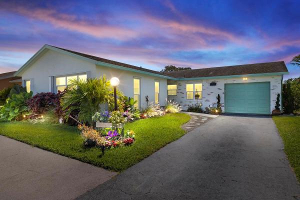 Lucerne Lakes South, 7438 Pine Park Drive S, Lake Worth Beach, Florida 33467, image 1