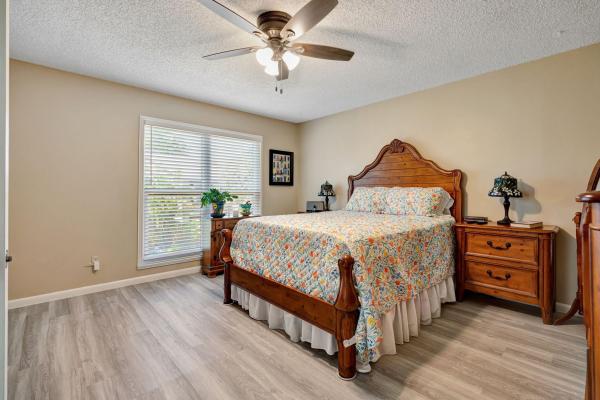 Sandtree Townhouses, 415 Sandtree Dr, Palm Beach Gardens, Florida 33403, image 2