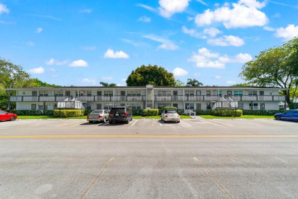 Ventnor, 237 Ventnor Q, Deerfield Beach, Florida 33442, image 2
