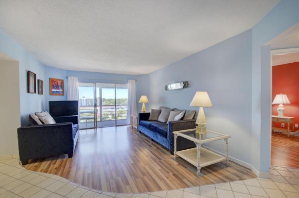 Margate At Poinciana Place, 3590 Via Poinciana #613, Lake Worth Beach, Florida 33467, image 1