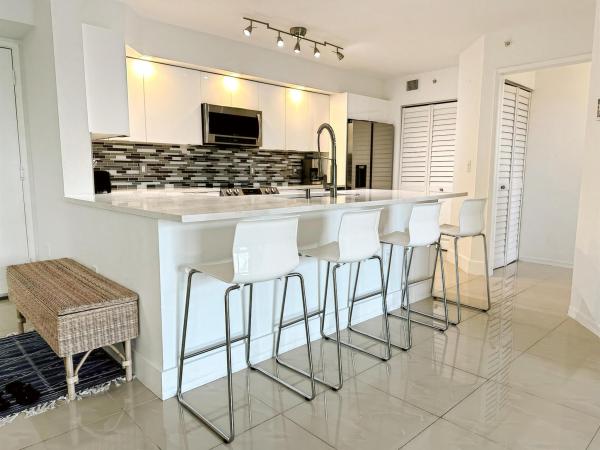 Highland Beach Club, 3594 S Ocean Blvd #206, Highland Beach, Florida 33487, image 1