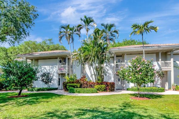 Brookwood At Boca West Country Club, 19897 W Boca West Dr #3222, Boca Raton, Florida 33434, image 1