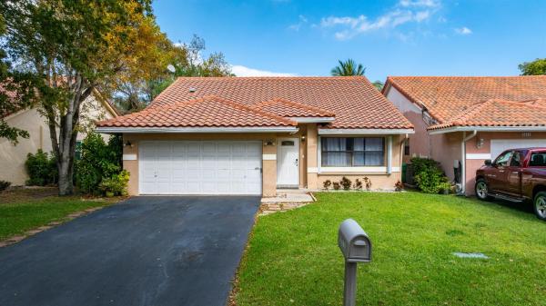 Coral Springs University Drive, 2573 NW 95th Ave, Coral Springs, Florida 33065, image 1