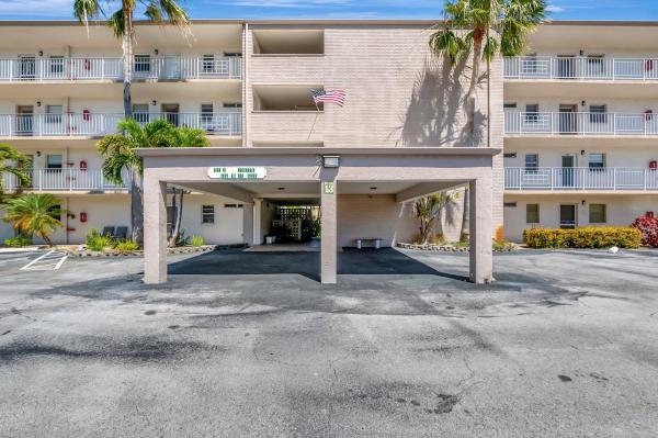 Village Royale Greendale, 2601 NE 3rd Ct #105, Boynton Beach, Florida 33435, image 1