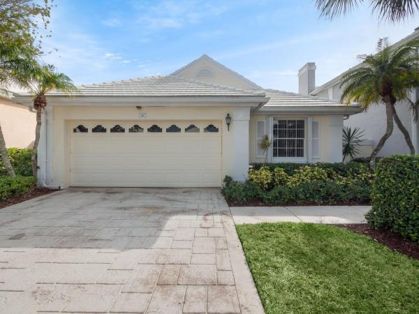 Barclay Club, 47 Windsor Ln, Palm Beach Gardens, Florida 33418, image 1